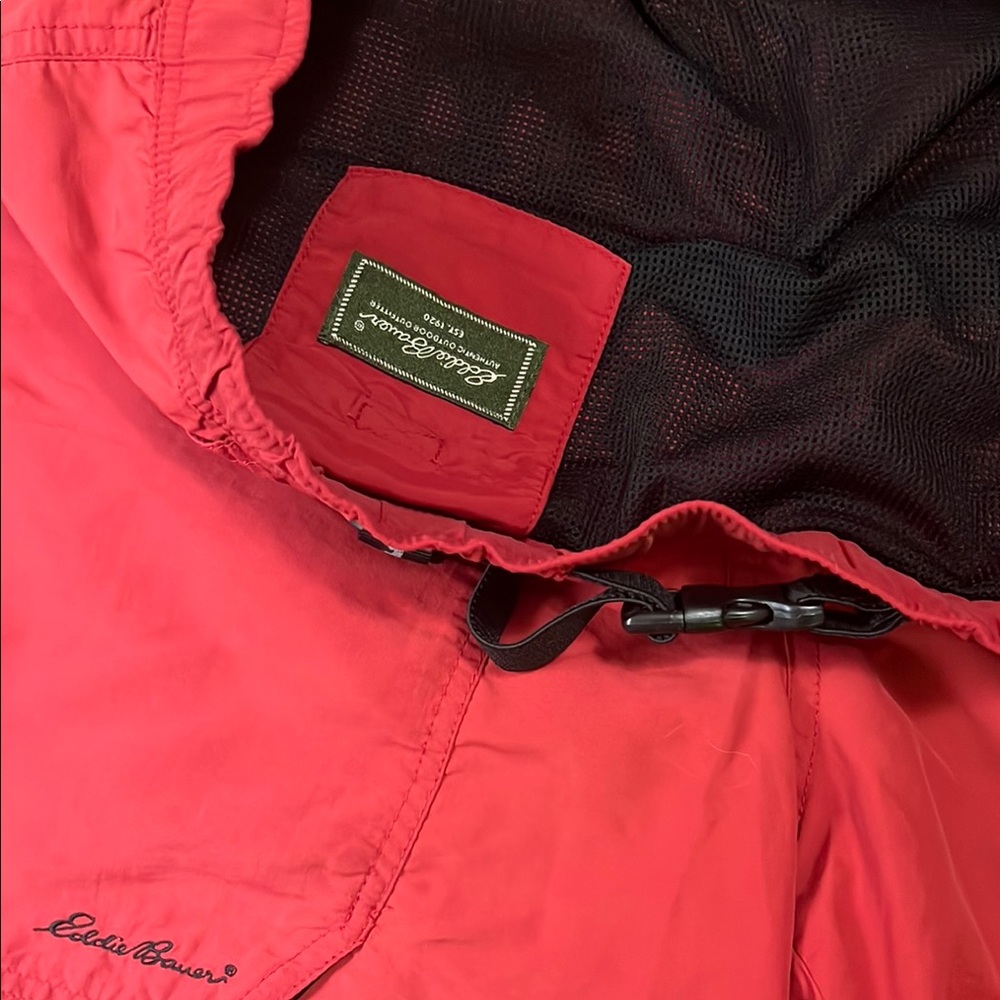 Men's Eddie Bauer Red and Orange cargo pocket multi function Shorts - Picture 8 of 10